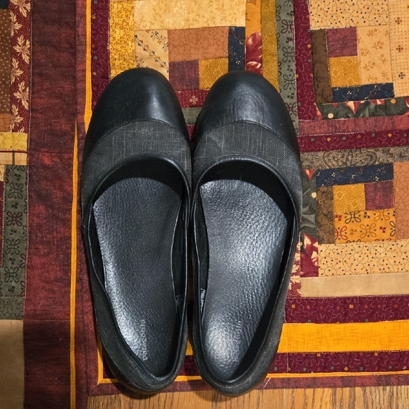 Patagonia Shoes - Patagonia Women's Mana Black Flats